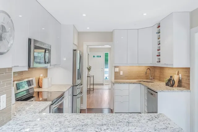 Additional image 9 of 16 Revcoe Dr