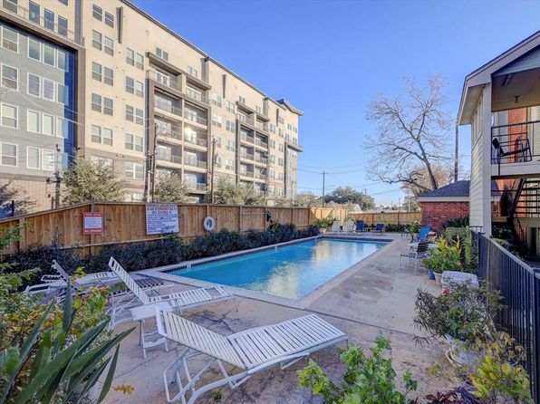 4901 Floyd St APT 10, Houston, TX 77007