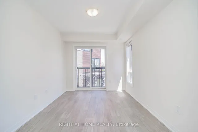 Additional image 15 of 145 Tapscott Rd Unit 4