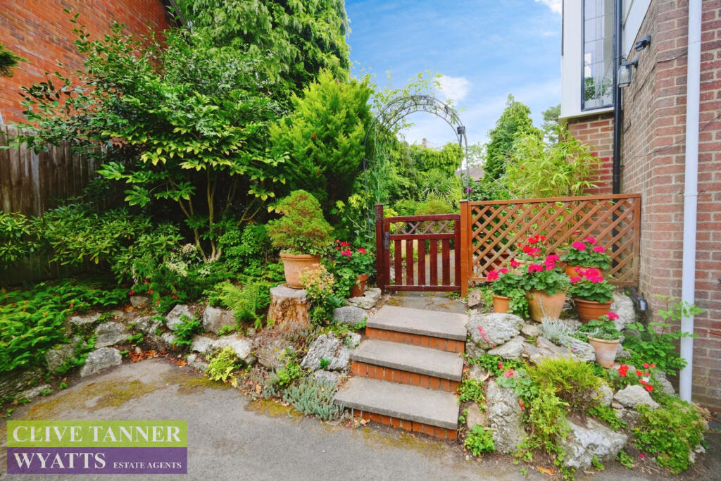 Additional image 4 of Paradise Lane, Hall Green, Birmingham, West Midlands B28 0DY