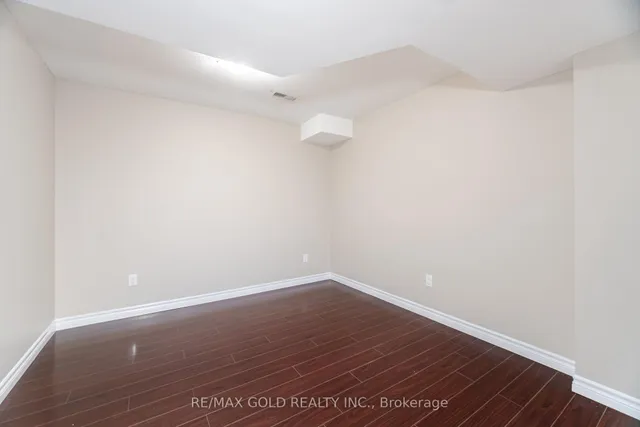 Additional image 42 of 26 Bushmill Circ