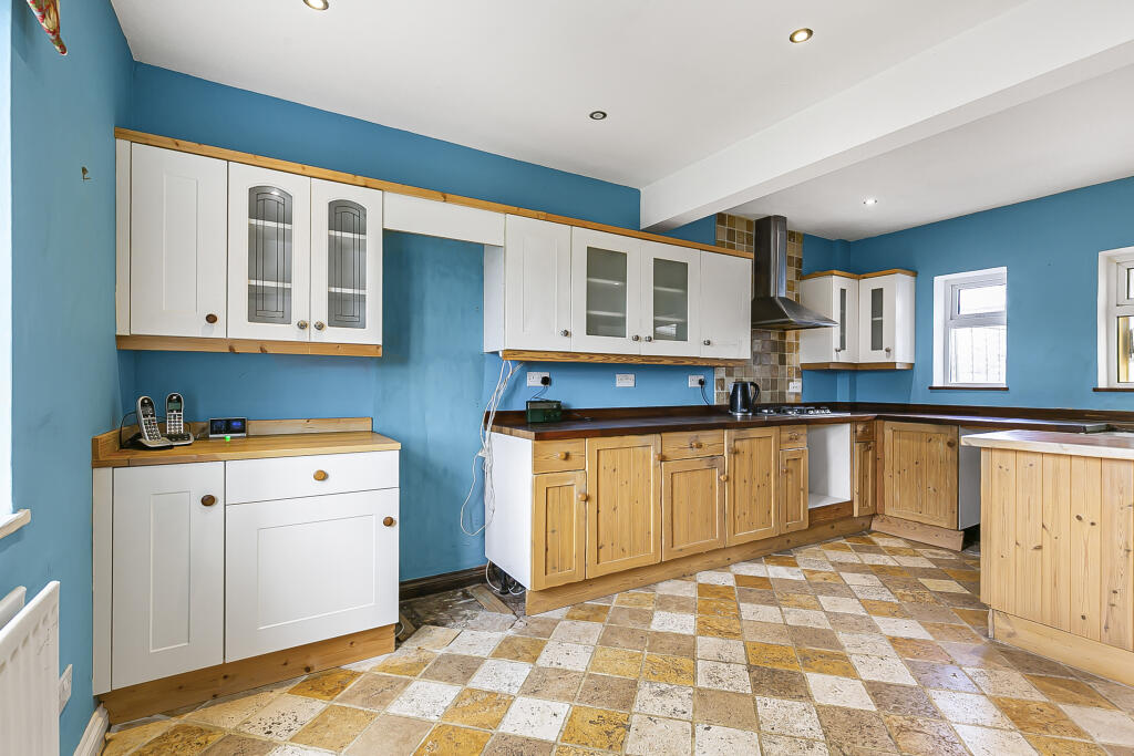 Additional image 7 of The Crescent, Welwyn, AL6