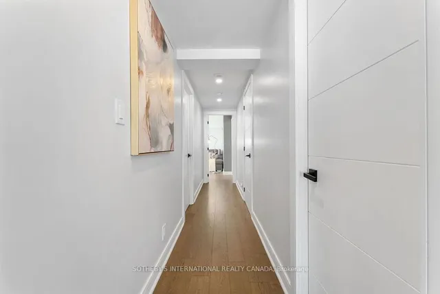 Additional image 24 of 77 Harbour Sq Unit 3208