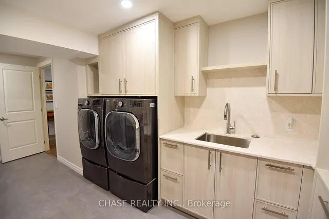 Additional image 9 of 19 Dyment Crt