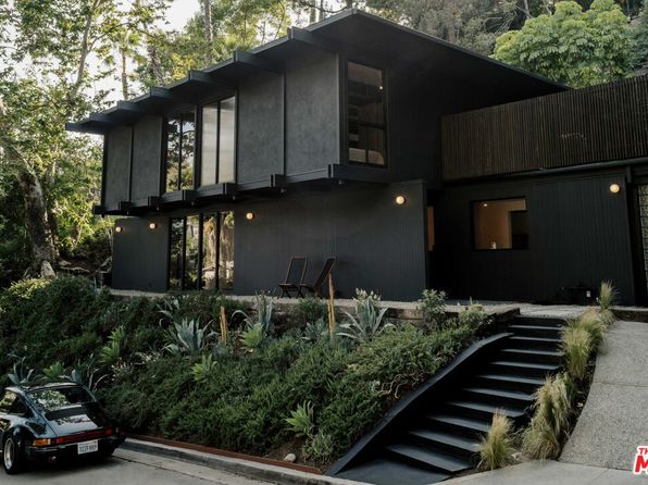 5649 Valley Oak Dr, Los Angeles, CA 90068