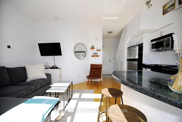 Additional image 7 of 901 Queen St Unit 623