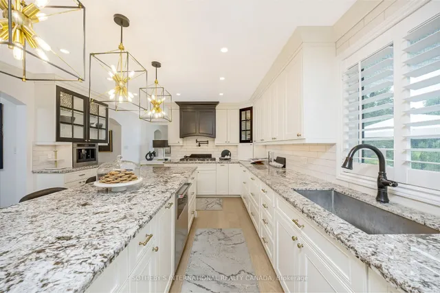 房产图片 17 - 10 Meander Clse