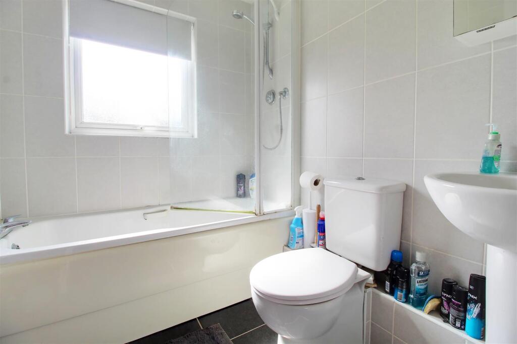 Additional image 12 of Vincenzo Close, Welham Green