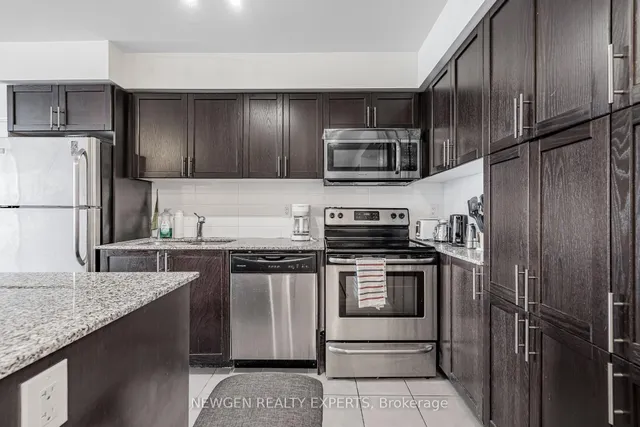 Additional image 15 of 800 Lawrence Ave Unit 704