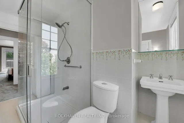 Additional image 41 of 53 Glenfern Ave