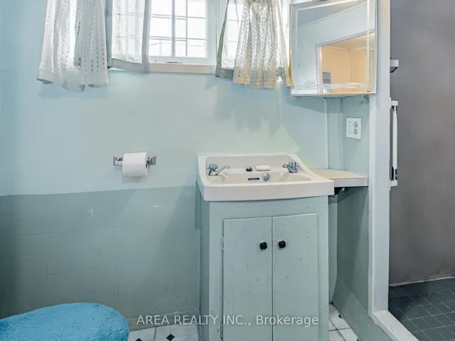 Additional image 24 of 65 St Annes Rd