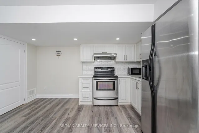 房产图片 33 - 10 Deepcoral Crt