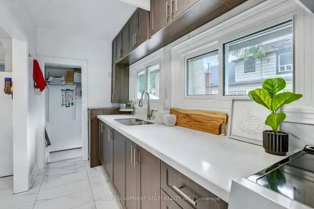 Additional image 14 of 111 WARD Ave