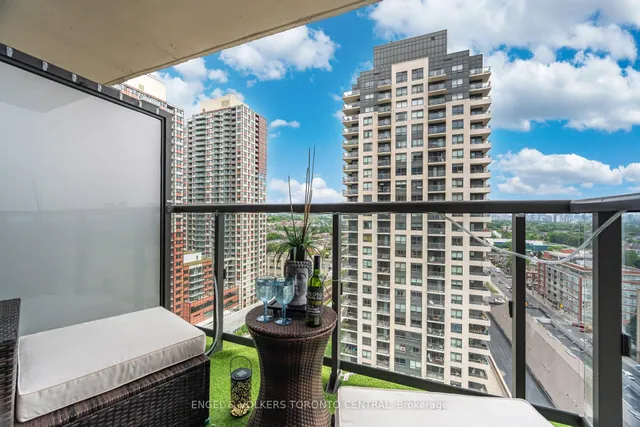 Additional image 5 of 1420 Dupont St Unit 1712