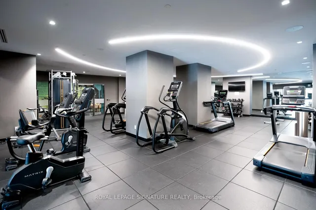 Additional image 39 of 286 Main St Unit 809