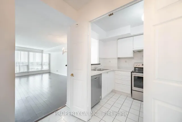 Additional image 31 of 8 Lee Centre Dr Unit 1707