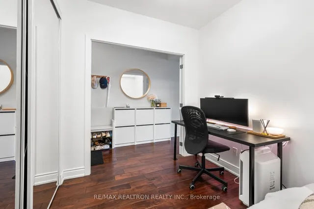 Additional image 11 of 168 King St Unit 1111