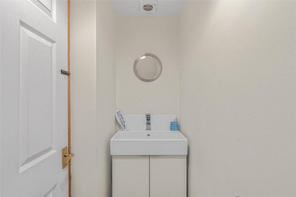 Additional image 7 of Tippendell Lane, St. Albans, Hertfordshire, AL2