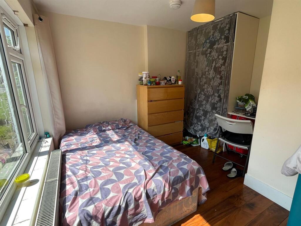 Additional image 3 of Veritys, Hatfield