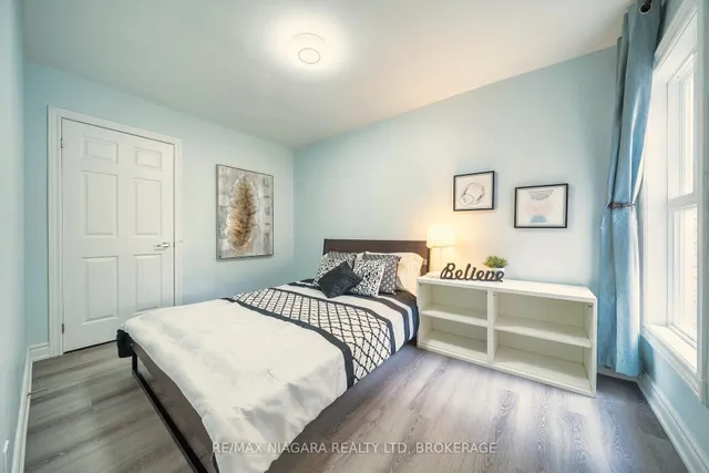 Additional image 24 of 341 Clinton St