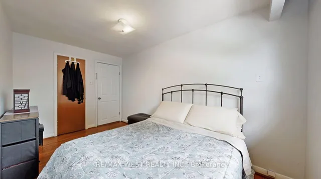 Additional image 20 of 12 Franson Cres