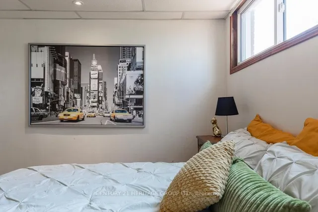 Additional image 40 of 57 Burfield Ave