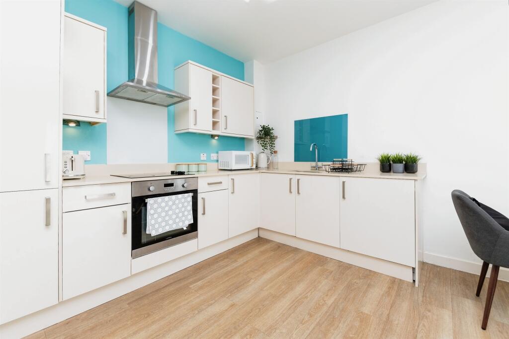 Additional image 20 of Town Centre, Hatfield