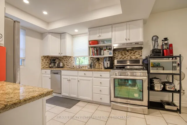 Additional image 9 of 35 Hawthorne Ave