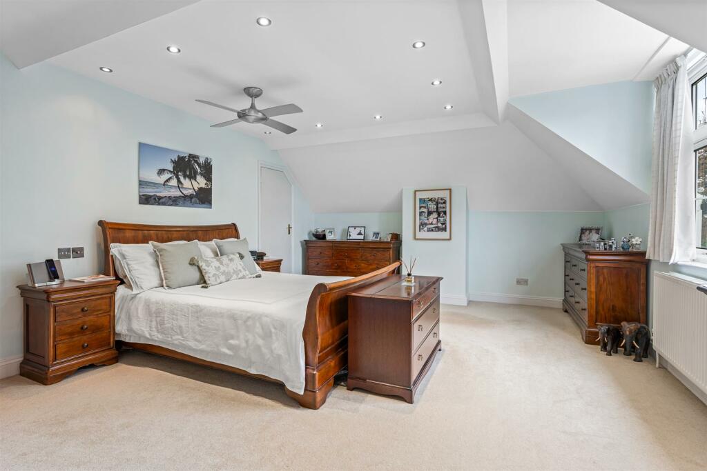 Additional image 14 of Tewin Water, Welwyn