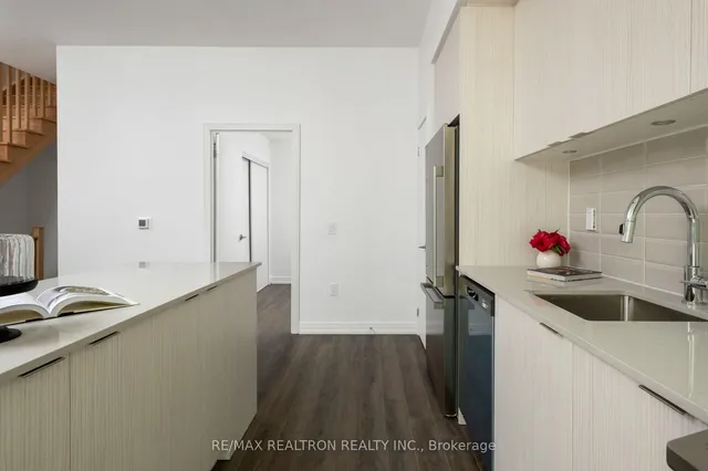 房产图片 13 - 172 Clonmore Dr