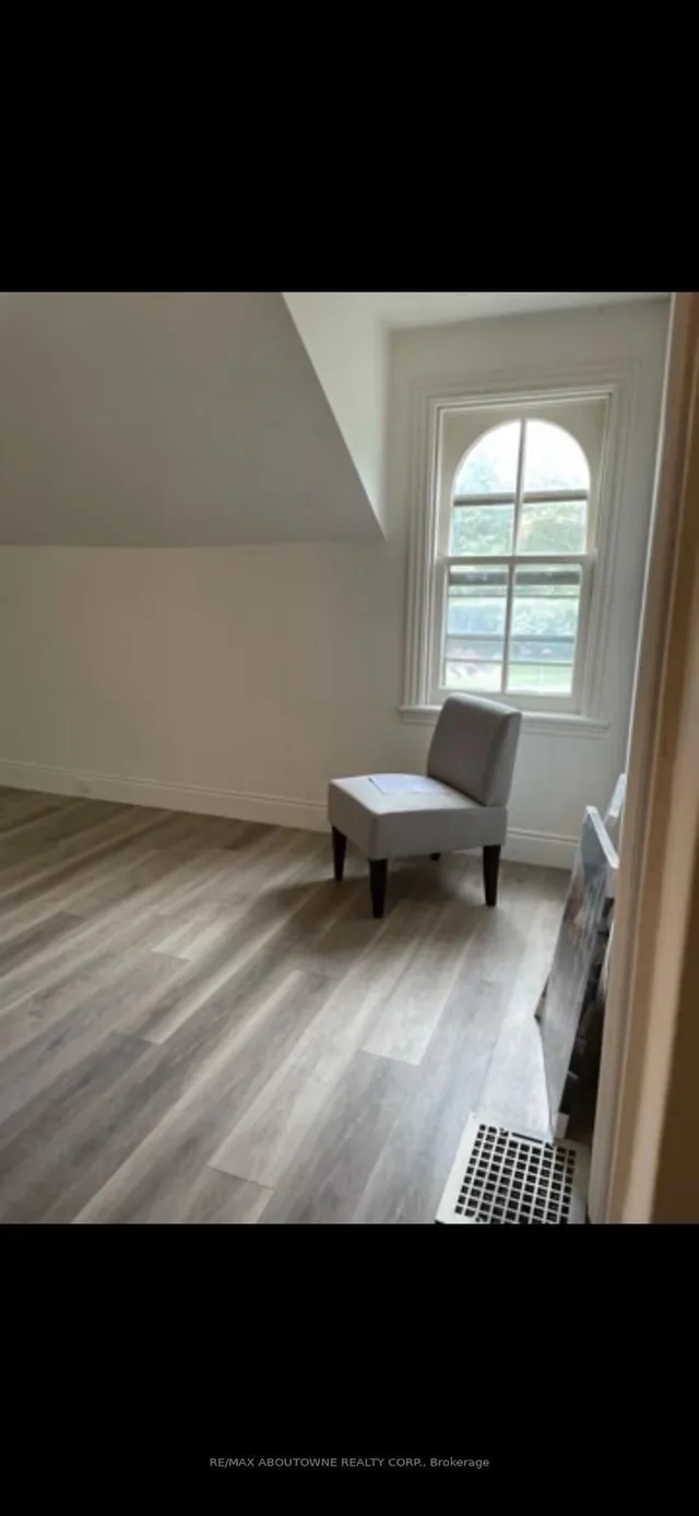 Additional image 6 of 70 Wellington St