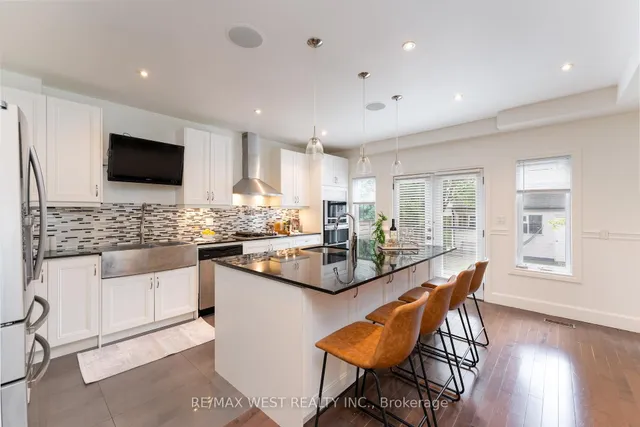 Additional image 10 of 52 Woodycrest Ave