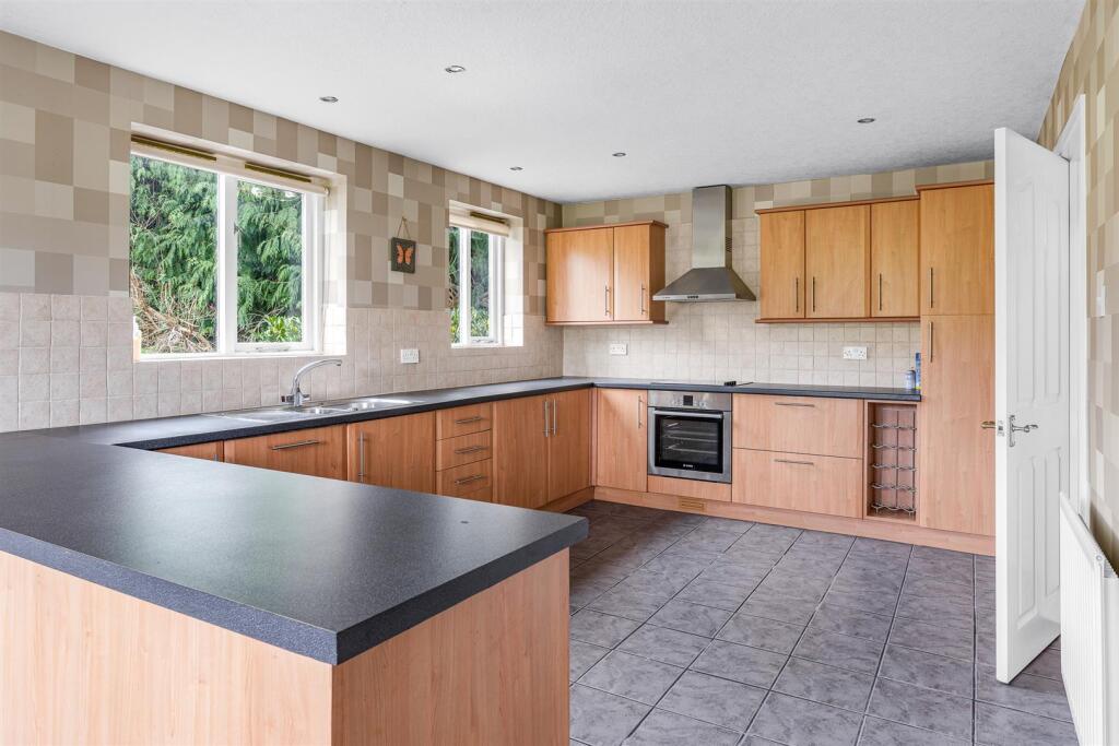 Additional image 19 of Reynards Road, Welwyn