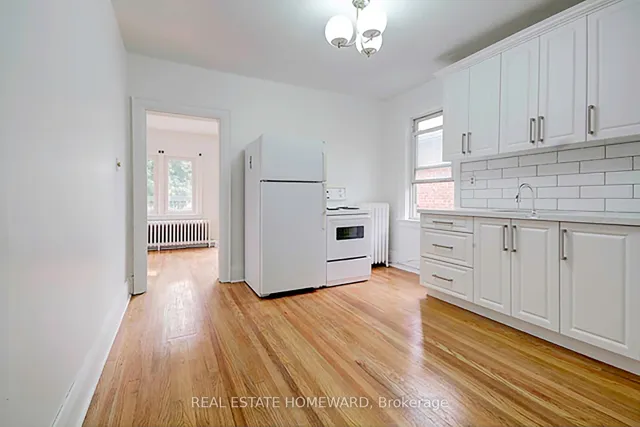 Additional image 17 of 756 Coxwell Ave