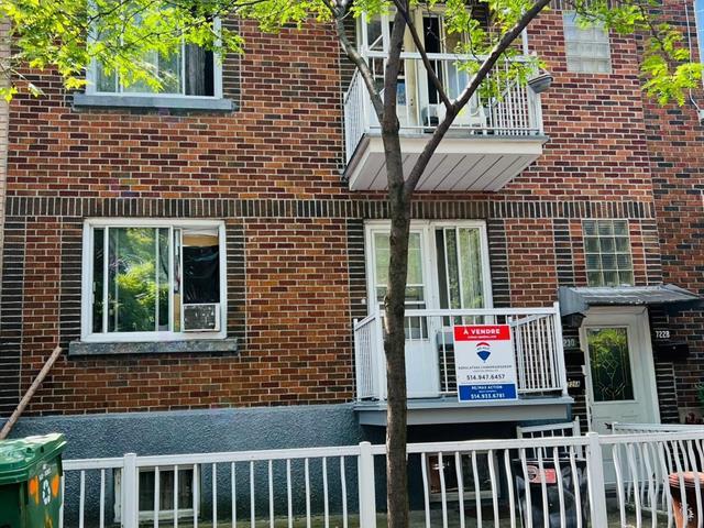 7228-7230 Av. Champagneur|Montréal (Villeray/Saint-Michel/Parc-Extension), Quebec H3N2J7