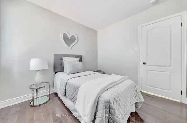 Additional image 17 of 31 Benlight Cres