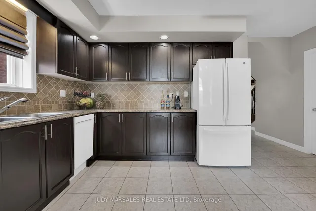 Additional image 10 of 59 East 26th St