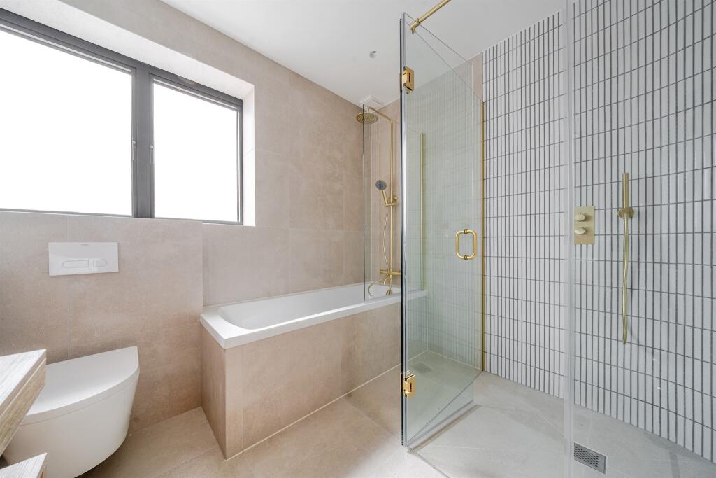 Additional image 6 of Wildwood Avenue, Bricket Wood, St. Albans