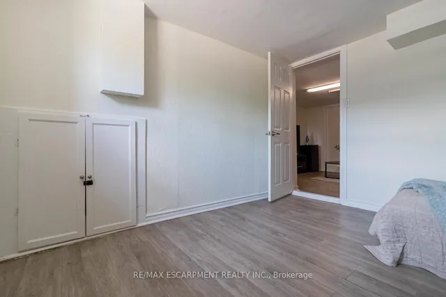 Additional image 38 of 99 Cathcart St