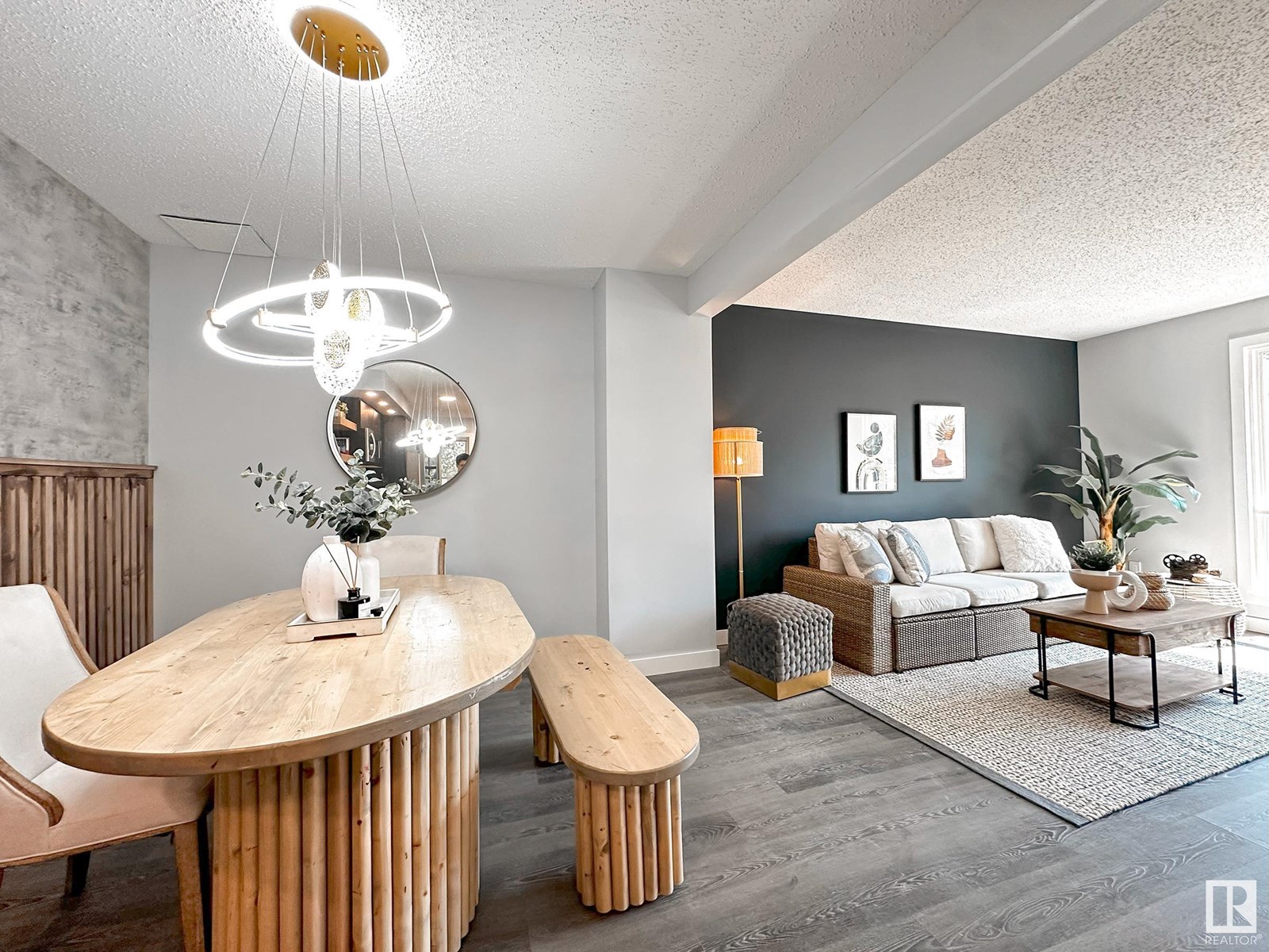 862 ERIN PL NW|Edmonton, Alberta T5T1M6