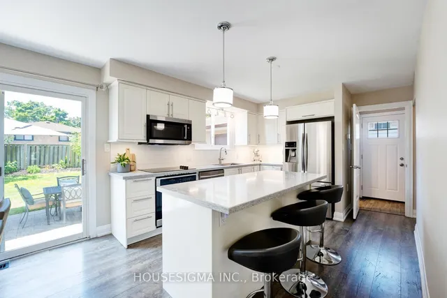 Additional image 10 of 198 Archdekin Dr