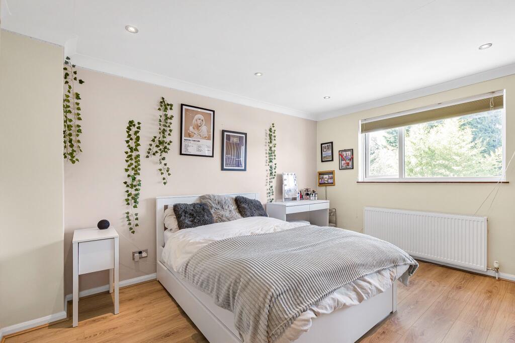 Additional image 14 of Peplins Way, Brookmans Park, AL9