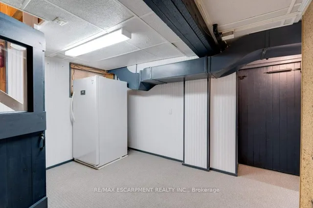 Additional image 35 of 176 Sherman Ave