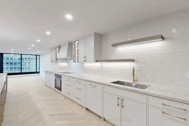 Additional image 13 of 110 Bloor St Unit 1009