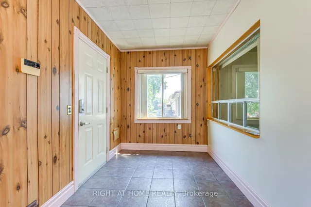 Additional image 5 of 27 Barker Ave