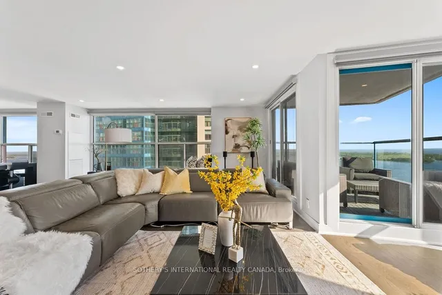 Additional image 20 of 77 Harbour Sq Unit 3208