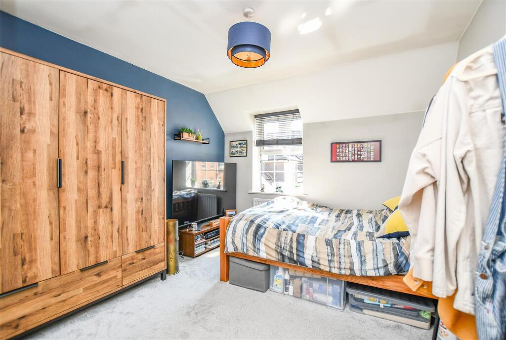 Additional image 5 of 2 Avian Avenue, Frogmore, St. Albans