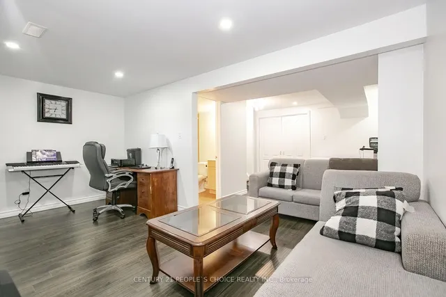 Additional image 48 of 47 Garibaldi Dr