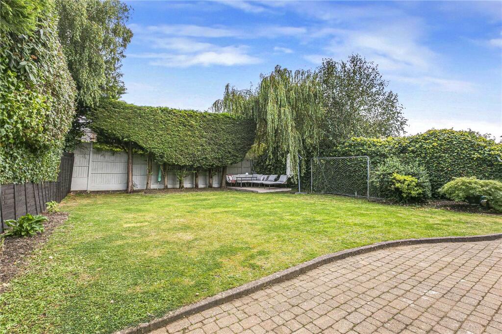 Additional image 22 of Mymms Drive, Brookmans Park, Hertfordshire, AL9