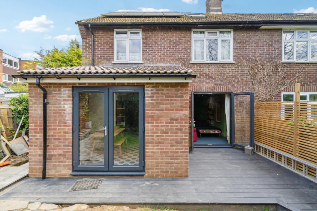Additional image 7 of Riverside Close, St. Albans, Hertfordshire